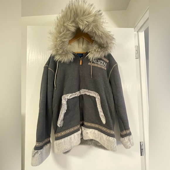 Frozen Disney on Broadway jacket - Picture 1 of 5